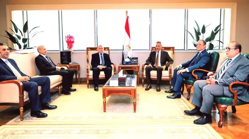 رئيس هيئة النيابة الإدارية يلتقي وزير شئون المجالس النيابية 
